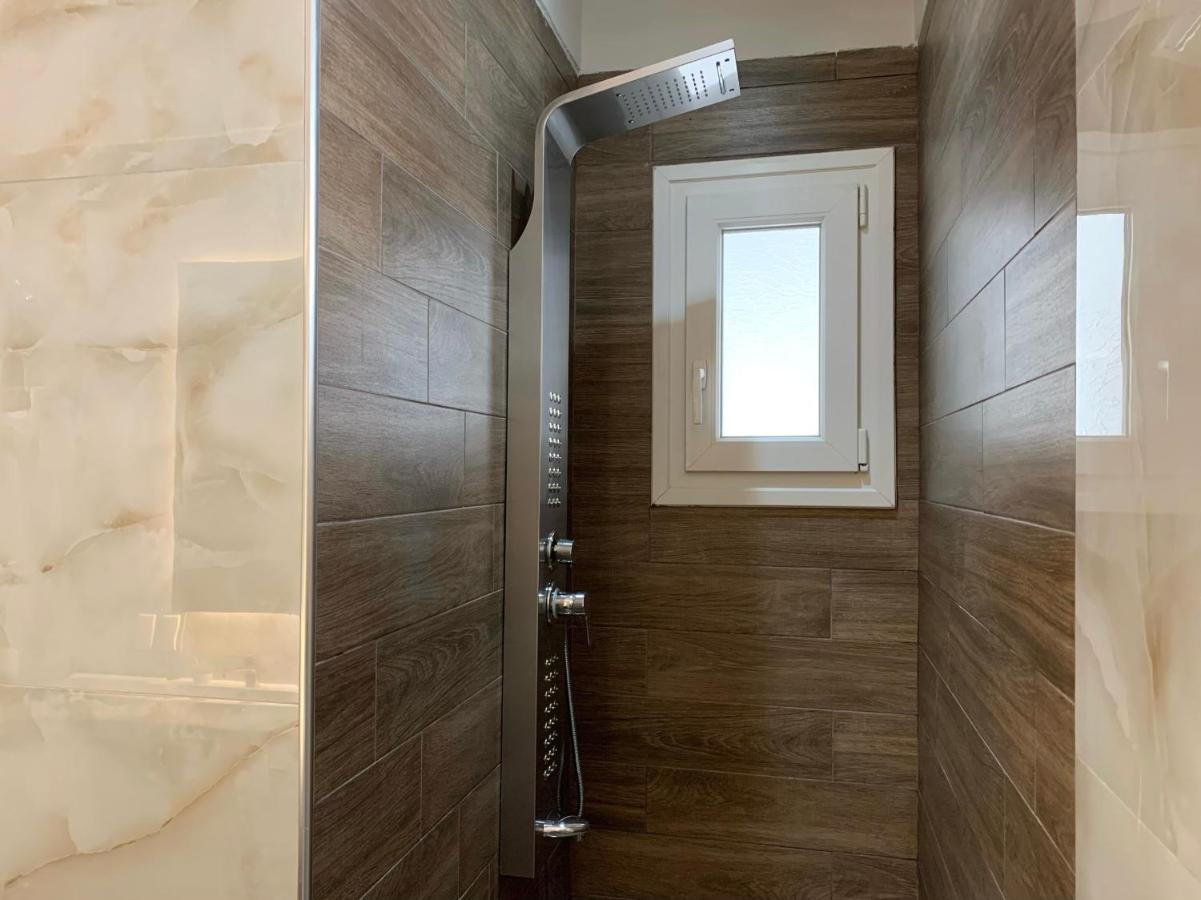 Oasis Luxury Detached House In Thessaloniki With Hydromassage Apartment ภายนอก รูปภาพ